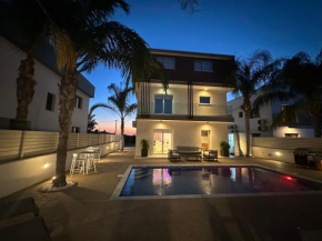 Valerian Palm Villas